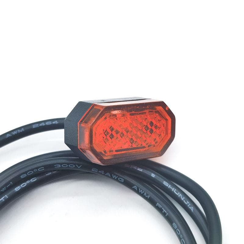 Lampa tylna na błotnik 5-12V — zdjęcie 2