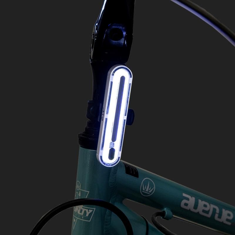Komplet lampek LED przedniej i tylnej akumulatorowych EWL002 o dużej mocy — zdjęcie 4