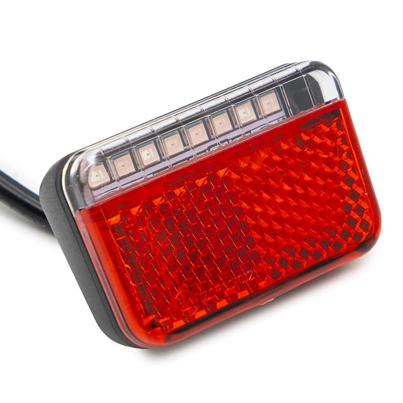 Lampa tylna Navee N20/N40 — zdjęcie 5