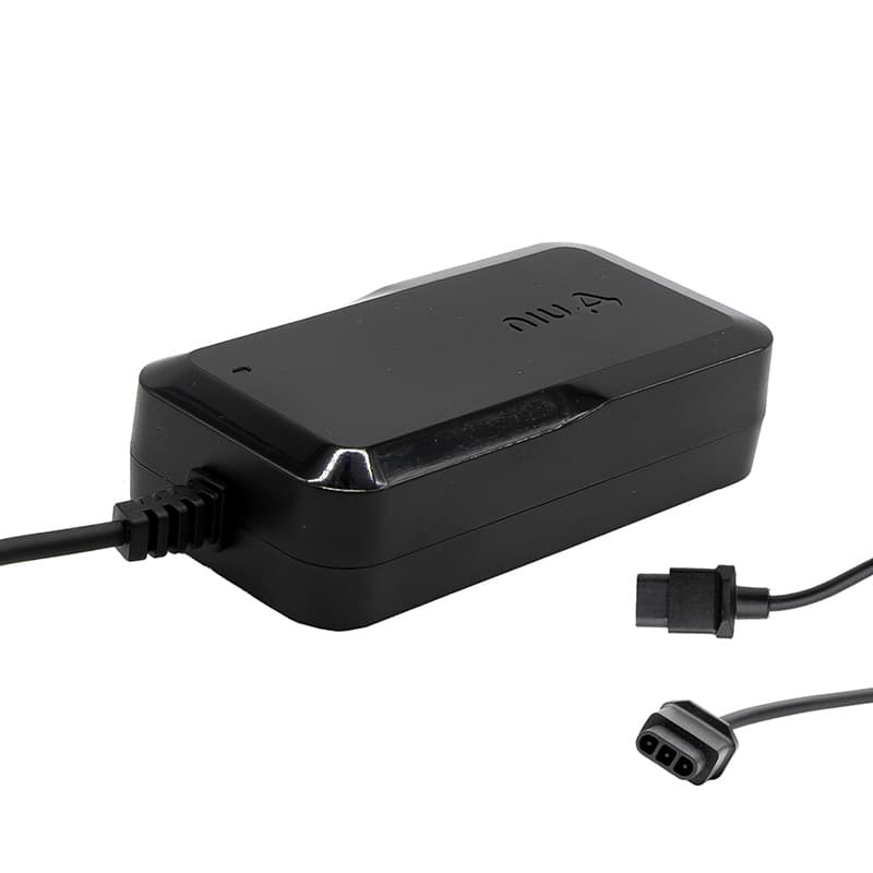 Ładowarka NIU K1 — zdjęcie 3